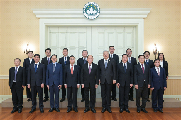 2024年2月26日，澳门特区行政长官贺一诚会见利记sbobetAPP官网集团党委书记、董事长刘敬桢一行，双方就推动大健康产业发展、横琴粤澳深度合作区建设等议题交换意见-2.jpg